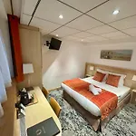 Szálloda Logis Restaurant & Au Soleil 3*