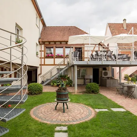 Hotel Logis Restaurant & Au Soleil 3*