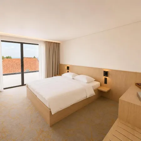 Logis Restaurant & Au Soleil Hotel